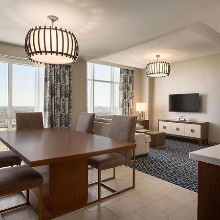 Embassy Suites By Hilton Denton Convention Center Eksteriør bilde
