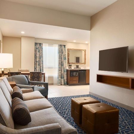 Embassy Suites By Hilton Denton Convention Center Eksteriør bilde