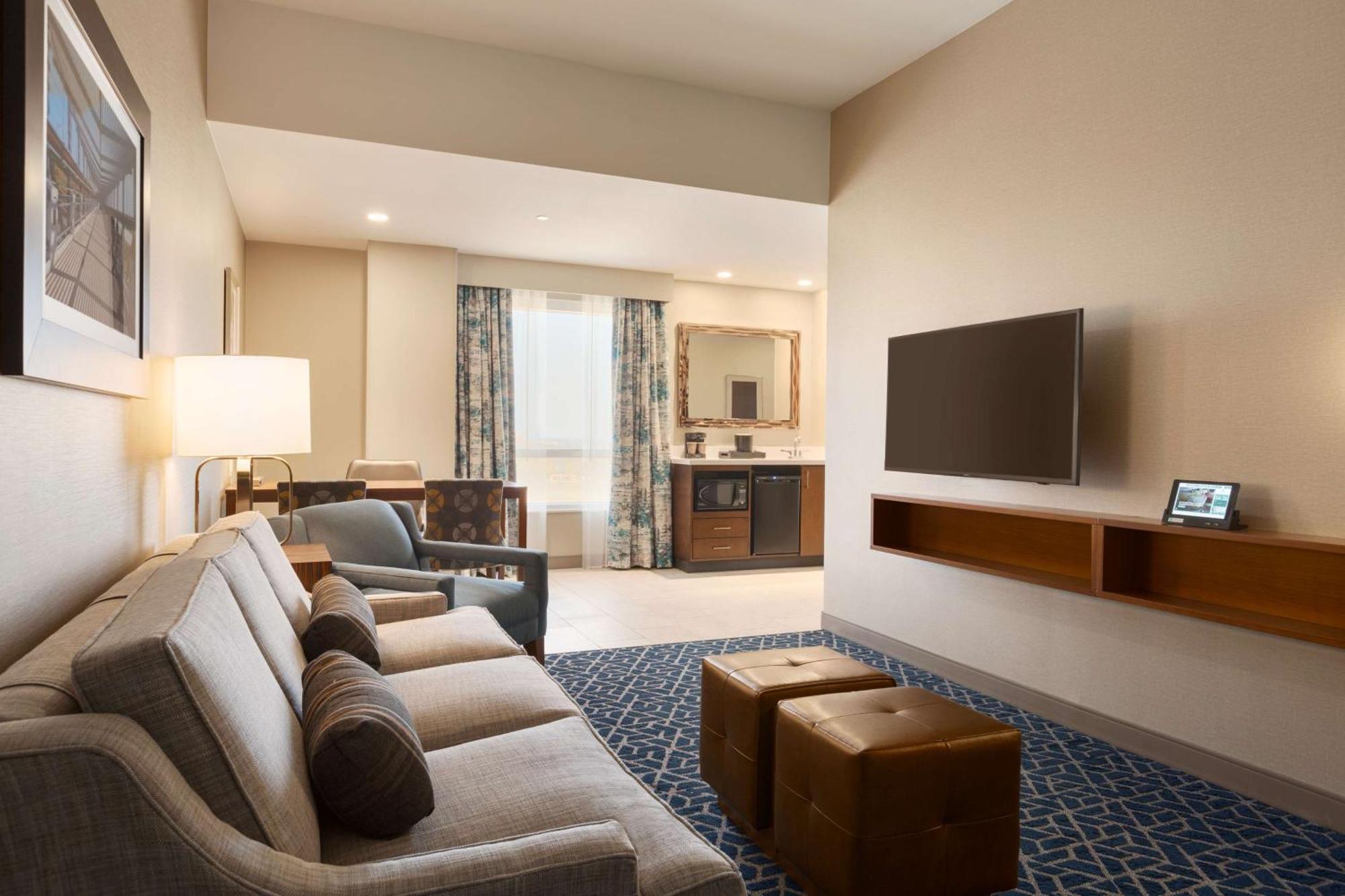 Embassy Suites By Hilton Denton Convention Center Eksteriør bilde