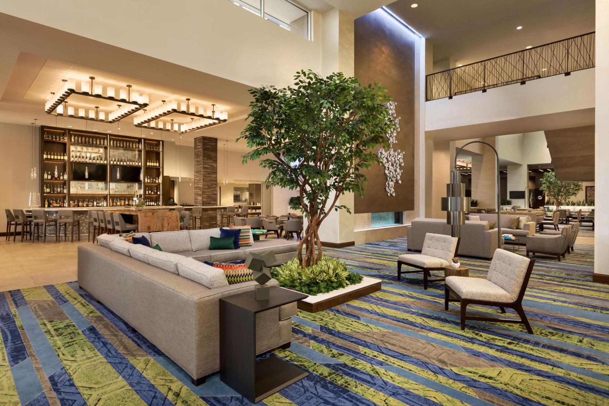 Embassy Suites By Hilton Denton Convention Center Eksteriør bilde